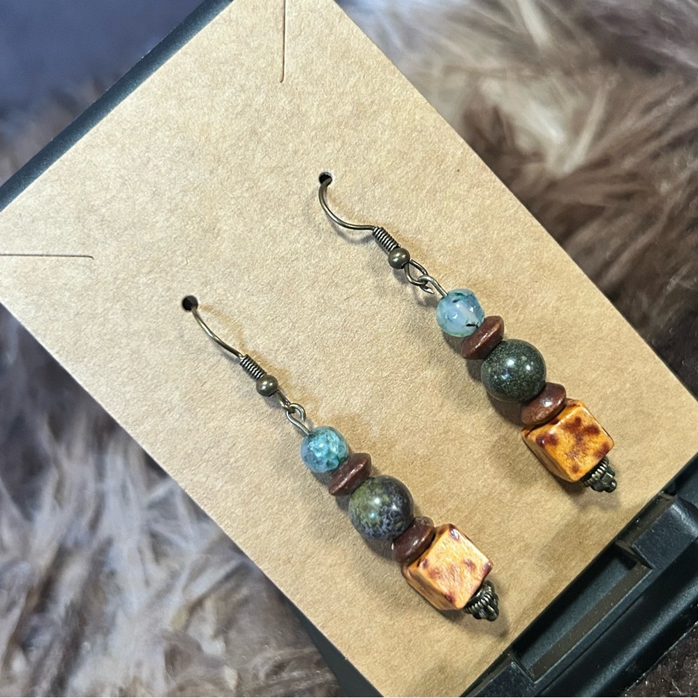 Handcrafted Vintage Wood Bead Dragon Vein Agate Dragon Blood Stone Earrings